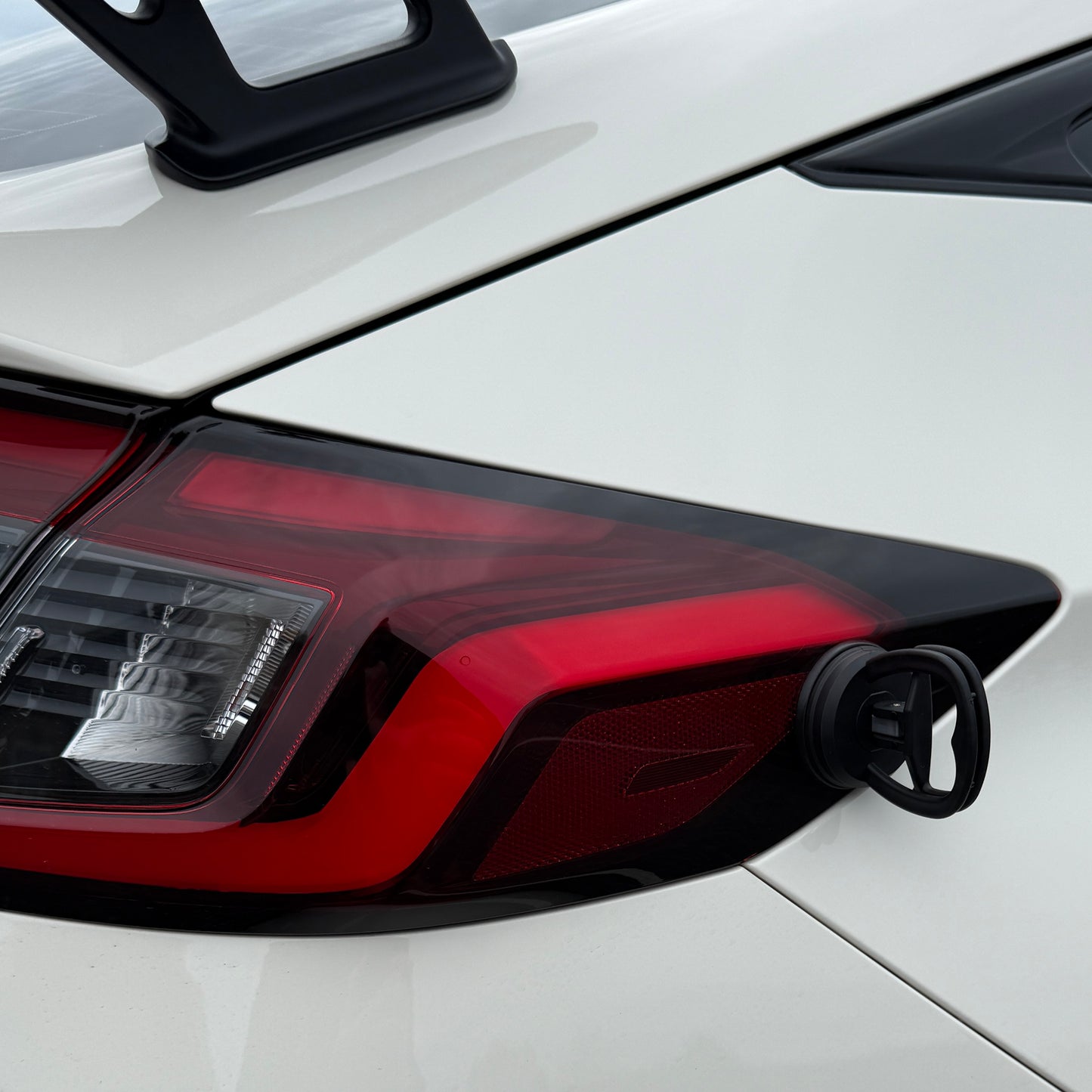 Tail Light Suction Cup Removal Tool